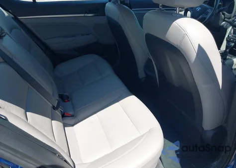 2017 Hyundai Elantra Limited из США, поврежденный, VIN 5NPD84LF6HH059344